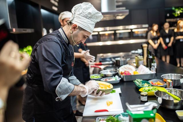 饭店芭乐视频官网下载在线播放设备