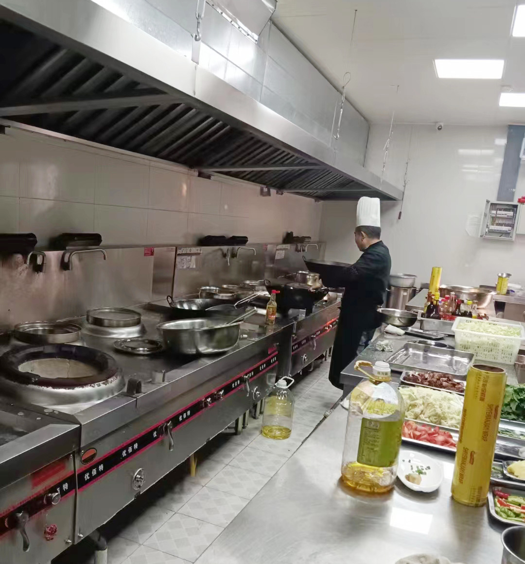 食堂芭乐视频官网下载在线播放设备