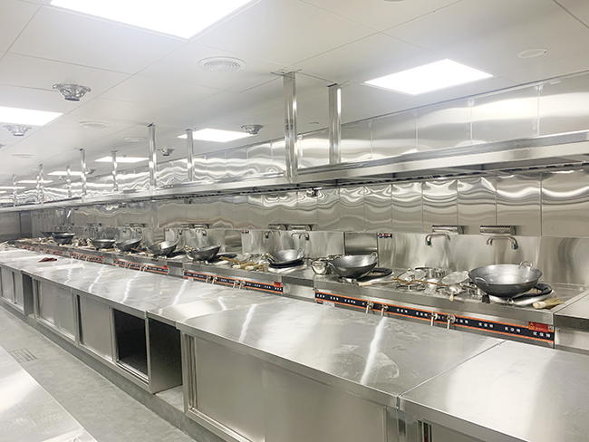 食堂芭乐视频官网下载在线播放设备