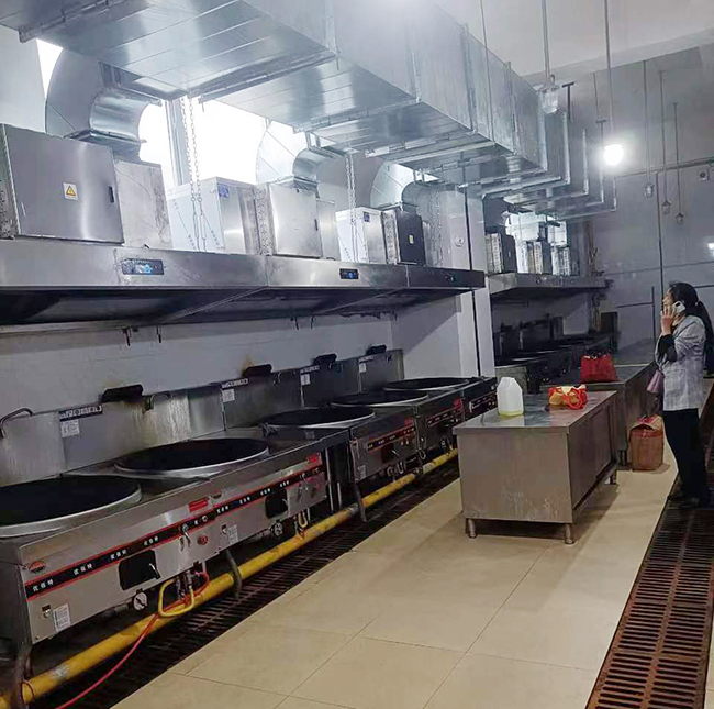 食堂芭乐视频官网下载在线播放设备