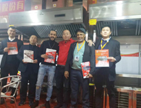 四川芭乐APP下载污芭乐视频官网下载在线播放设备公司广州25届芭乐视频官网下载在线播放设备展获得圆满成功，第九代芭乐视频官网下载在线播放油烟净化一体机现场获得不少订单!